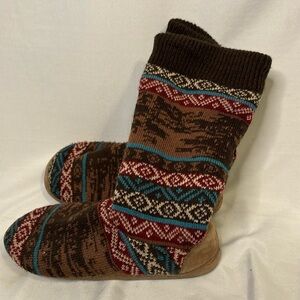 Muk Luk Tall Slippers 6.5 - 7.5 Knit